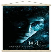 Harry Potter i polukrvni princ - Harry izbliza jedan zidni poster sa drvenim magnetnim okvirom, 22.375